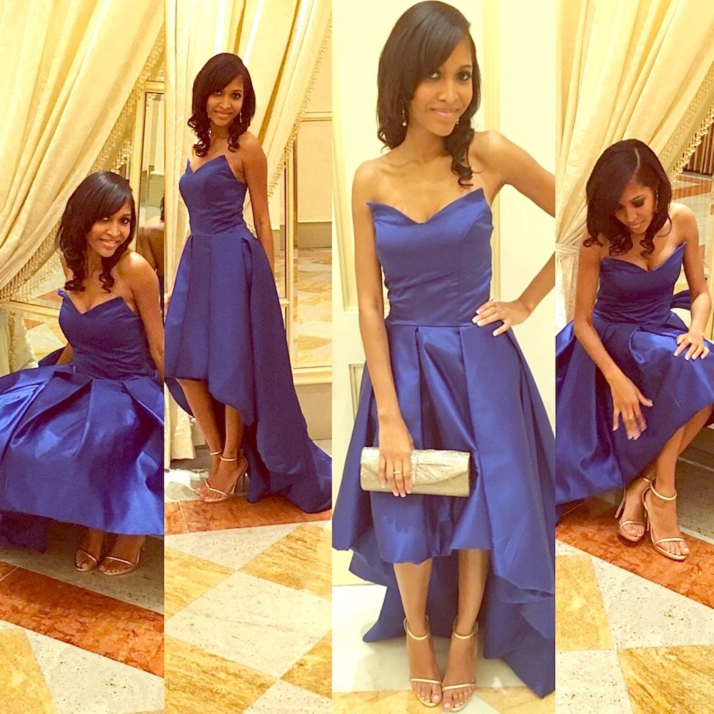 Royal Blue strapless Gown w. Sweetheart Neckline.
